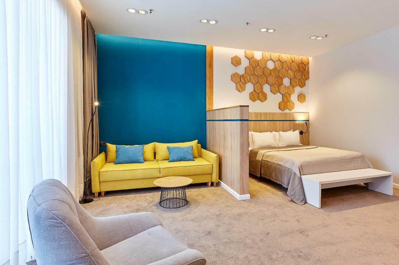 Aqua-Minsk Hotel Plus Екстер'єр фото