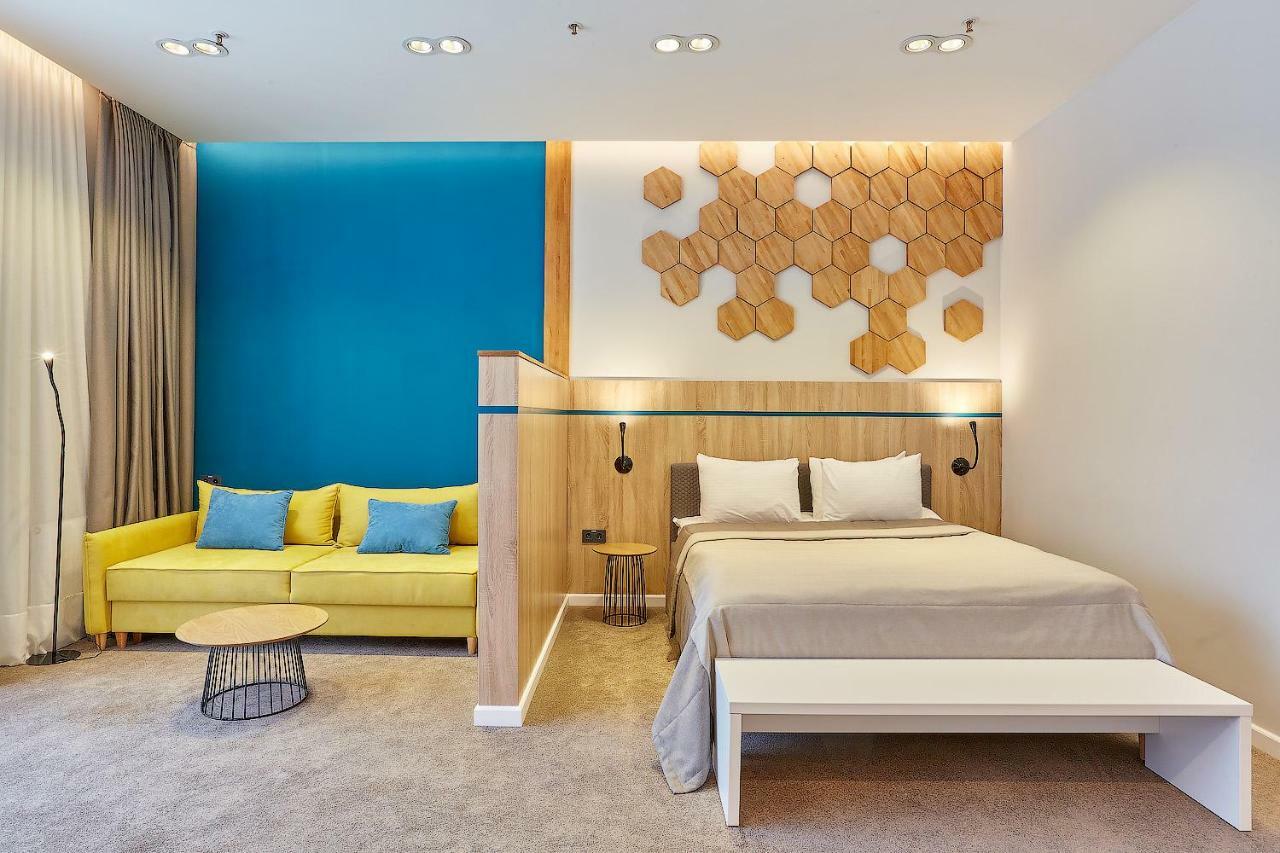 Aqua-Minsk Hotel Plus Екстер'єр фото