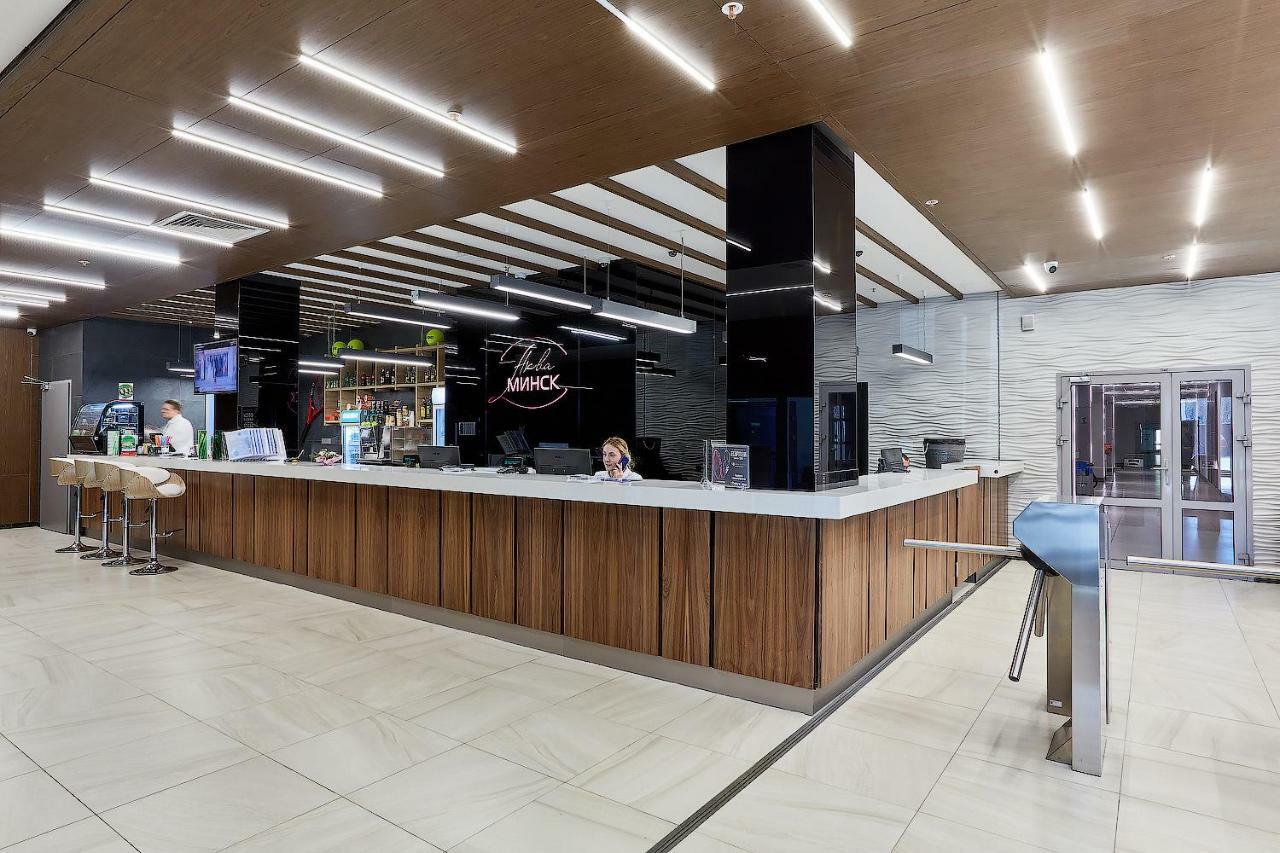 Aqua-Minsk Hotel Plus Екстер'єр фото