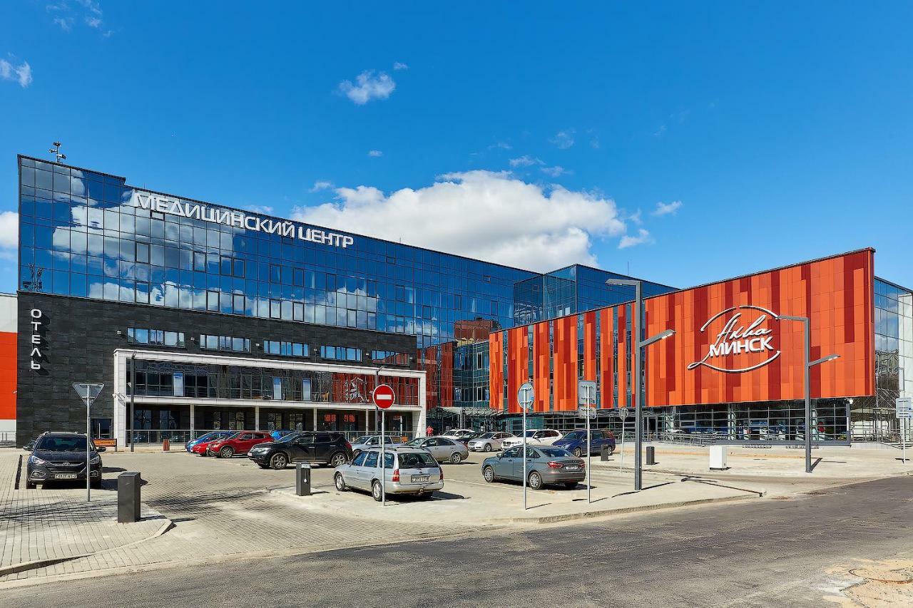 Aqua-Minsk Hotel Plus Екстер'єр фото